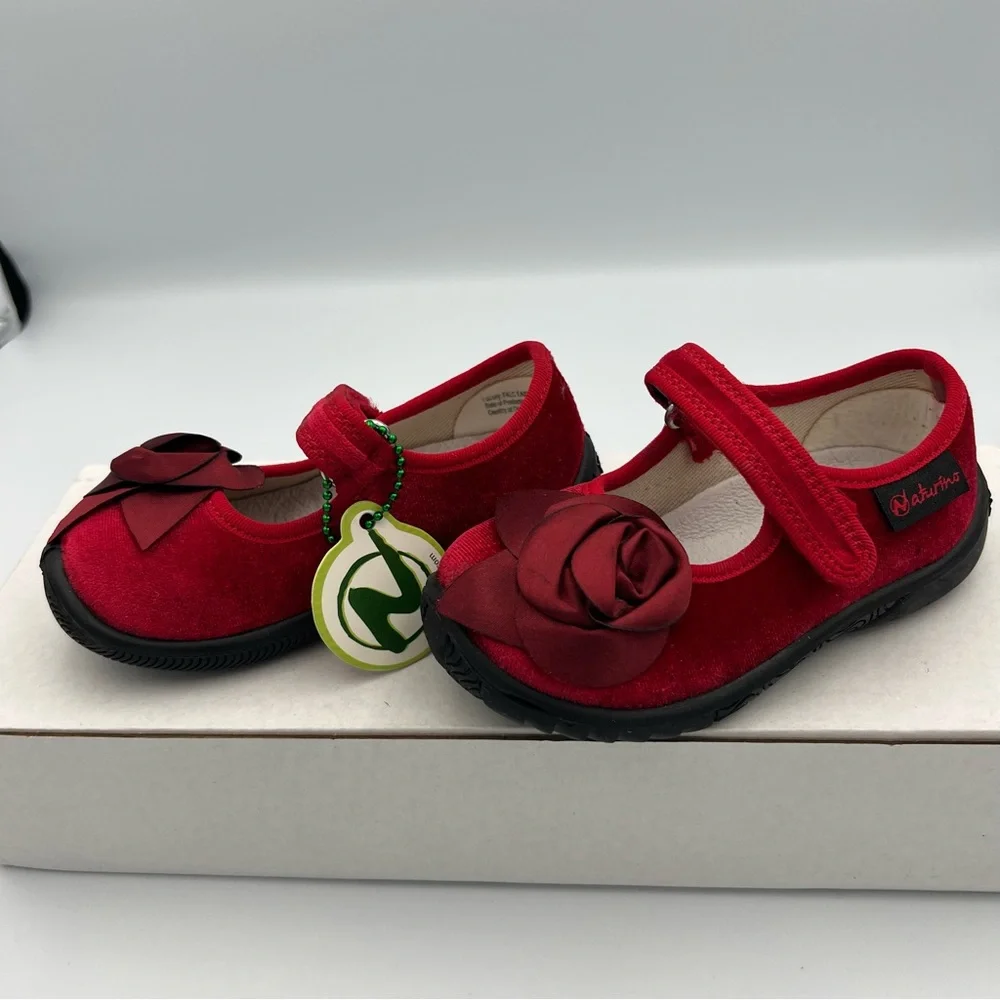 Naturino Velvet Mary Jane Red Burgundy Girls‎ Shoes Size 5